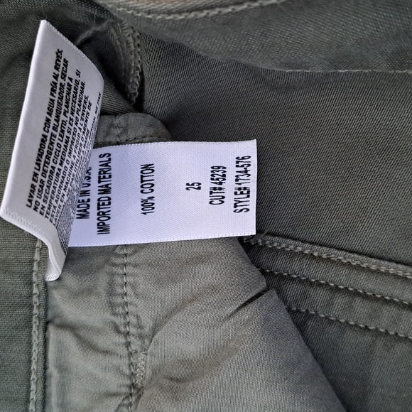 Anthropologie, Citizens of humanity green cargo cut-offs, in size 25. - Picture 5 of 7